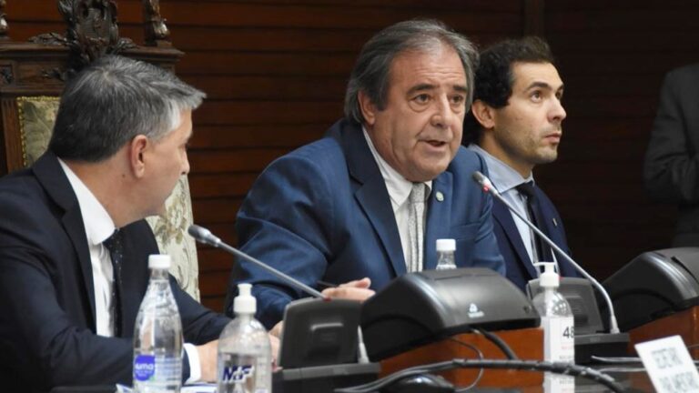 Legislatura amplía sesiones