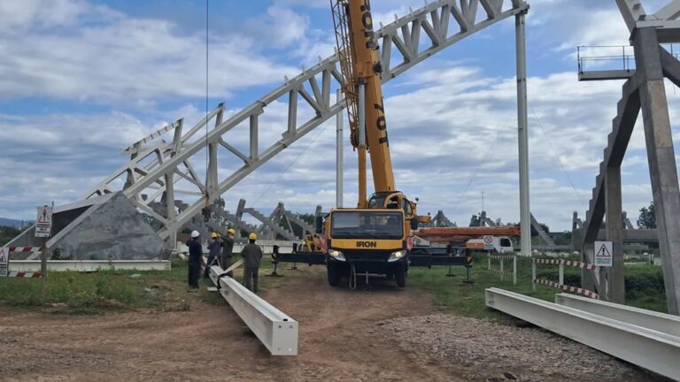 Ciudad Deportiva en Alto Comedero