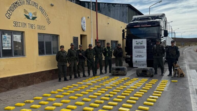 Gendarmería Nacional, cocaína