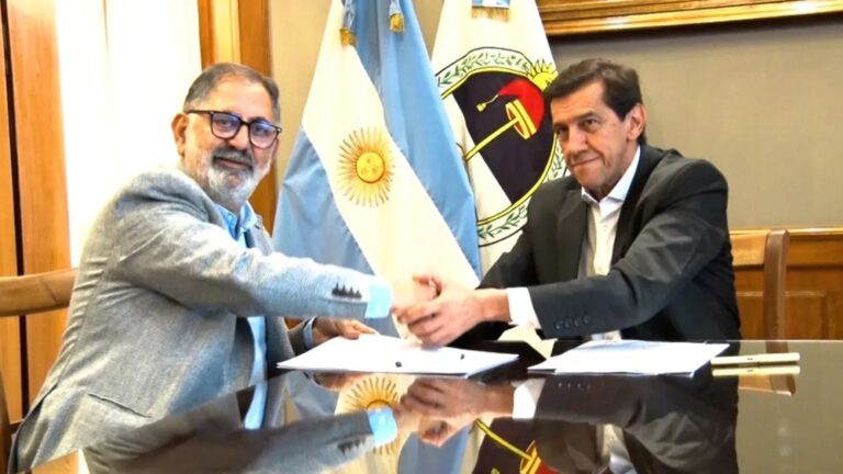 Gobernador Carlos Sadir e intendente Raúl Jorge