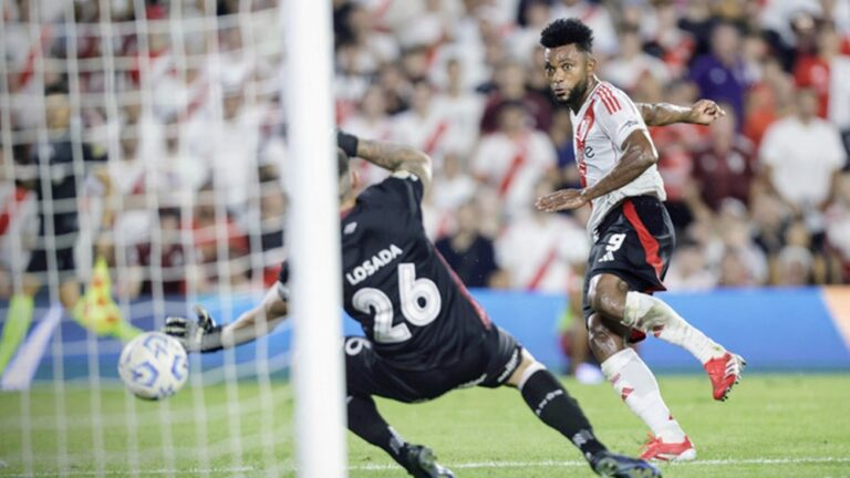 Miguel Borja, River Plate